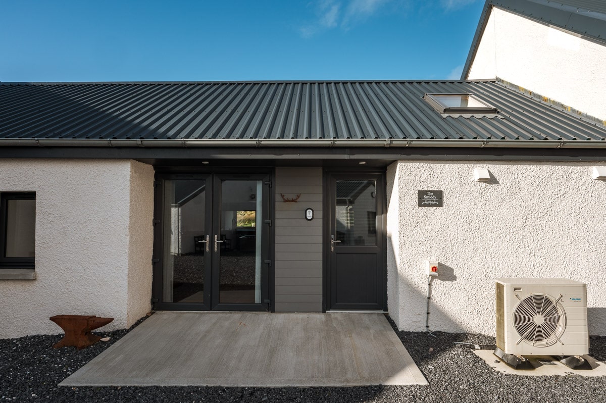 Photograph of Smiddy Cottage.