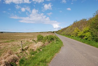 islay-single-track-road