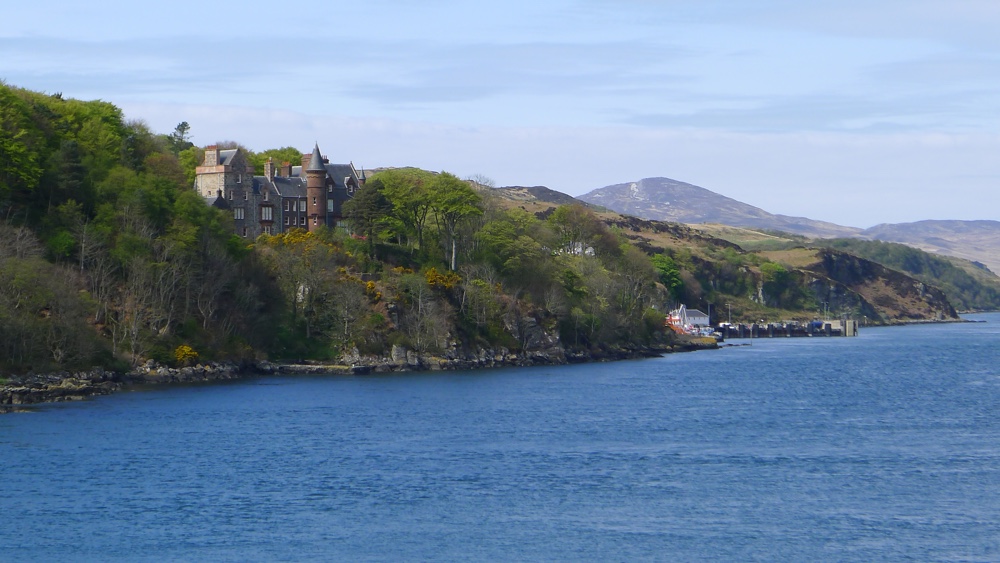 port-askaig-ferry-approach