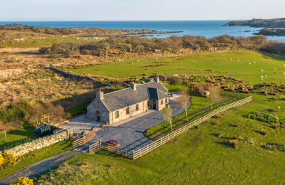 Photograph of Ardilistry Cottage.